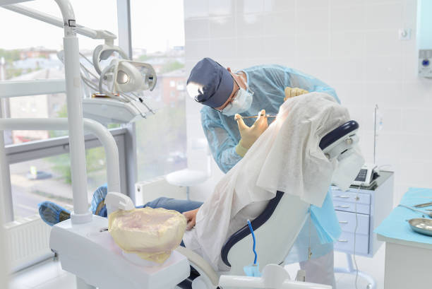 Best Emergency Tooth Extraction  in Twin Lakes, VA